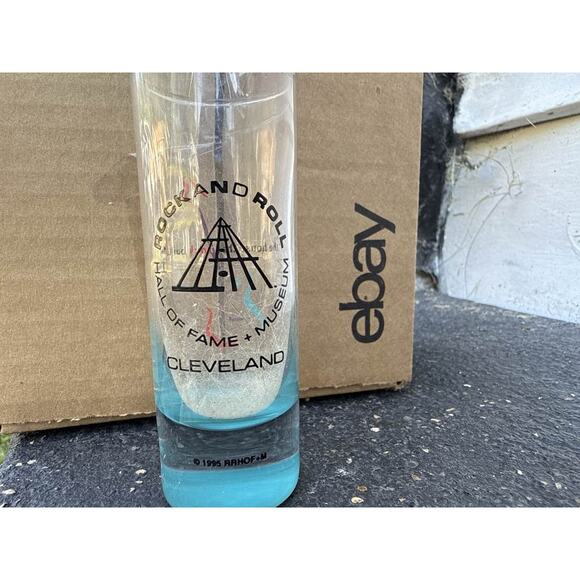 Rock And Roll Hall Of Fame Cleveland 4 Inch Shot Glass Vintage 1995 S26 - Picture 2 of 2
